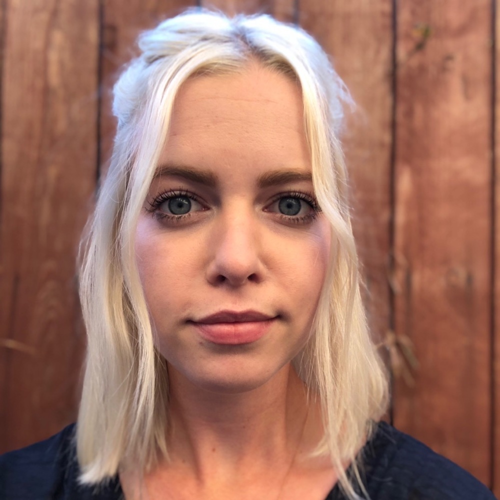 Meet your Posher, Desiree